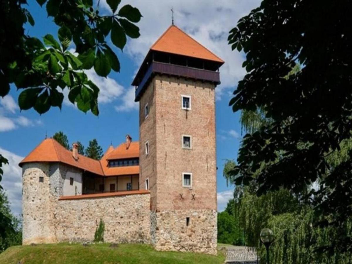 Apartmant Sandra - Big Terace And Free Parking Karlovac Exterior foto